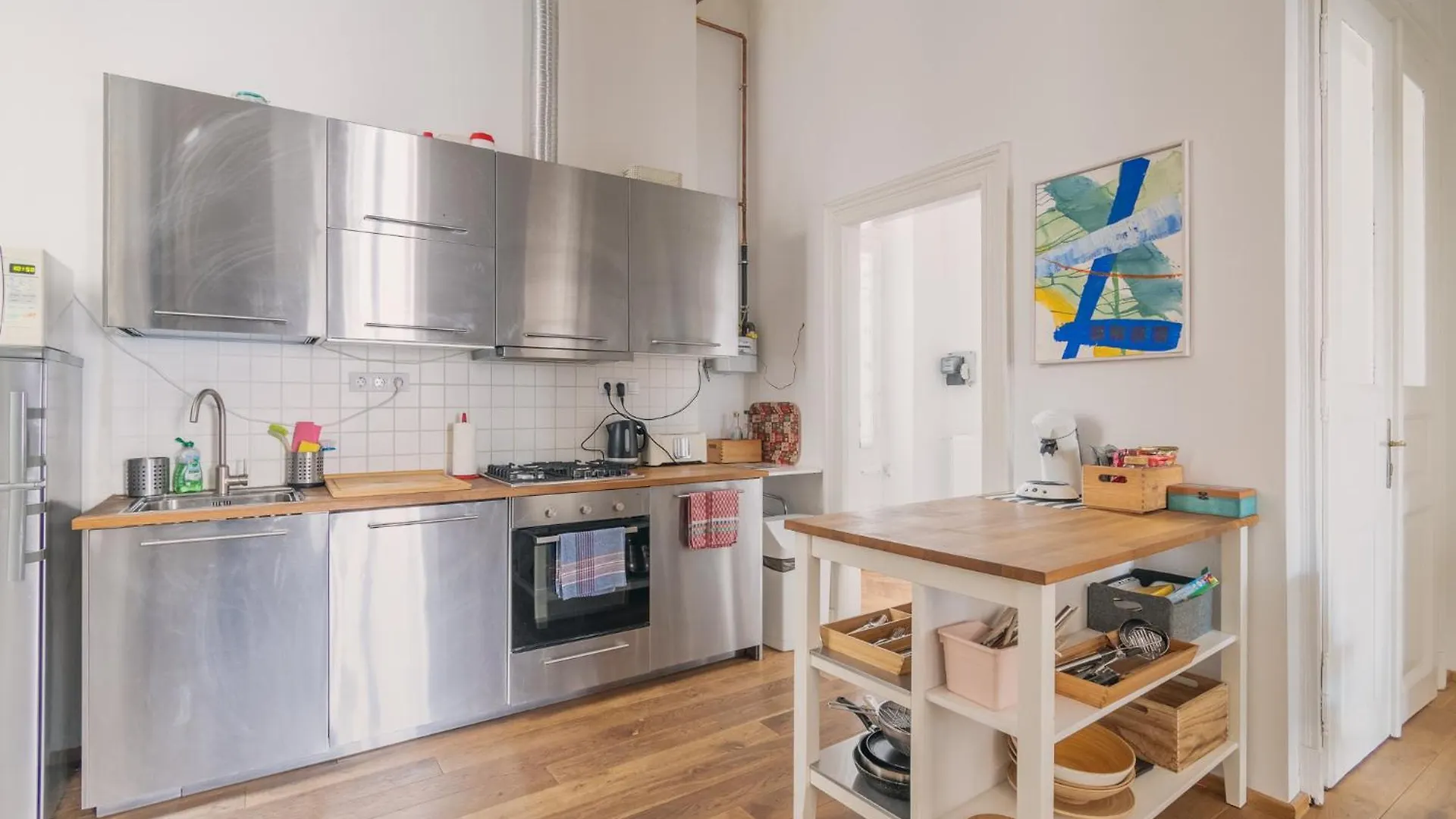 公寓 布达佩斯Sunny, Airy, Artsy & Authentic Loft With Balcony公寓 匈牙利